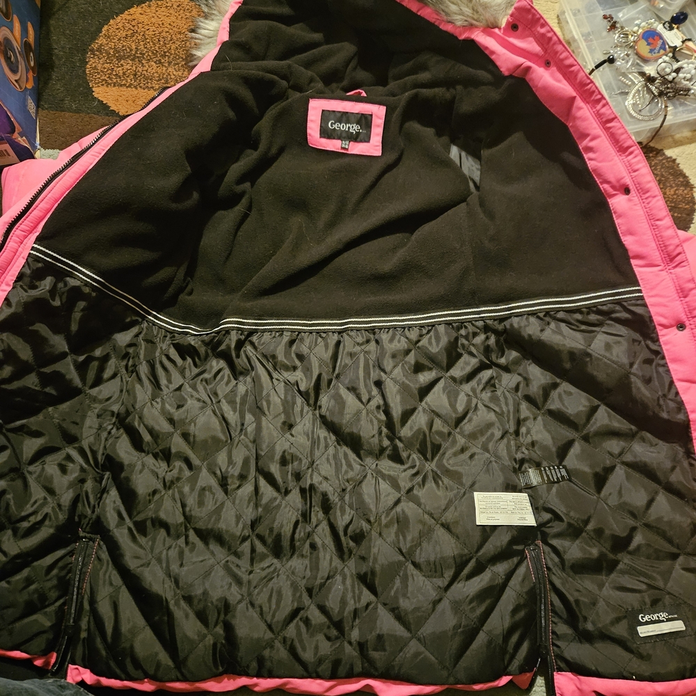 NWOT Junior George Pink Puffer Jacket with Faux Fur Hood - Picture 2 of 4
